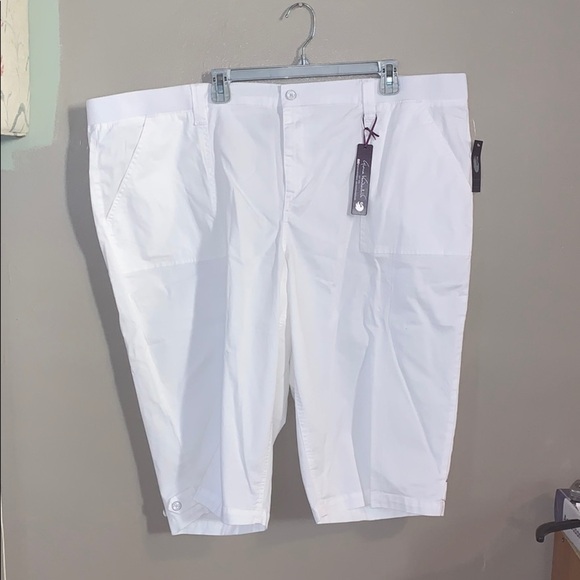 Gloria Vanderbilt white ribbed utility Capri - Picture 1 of 6